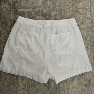 White linen high waisted shorts